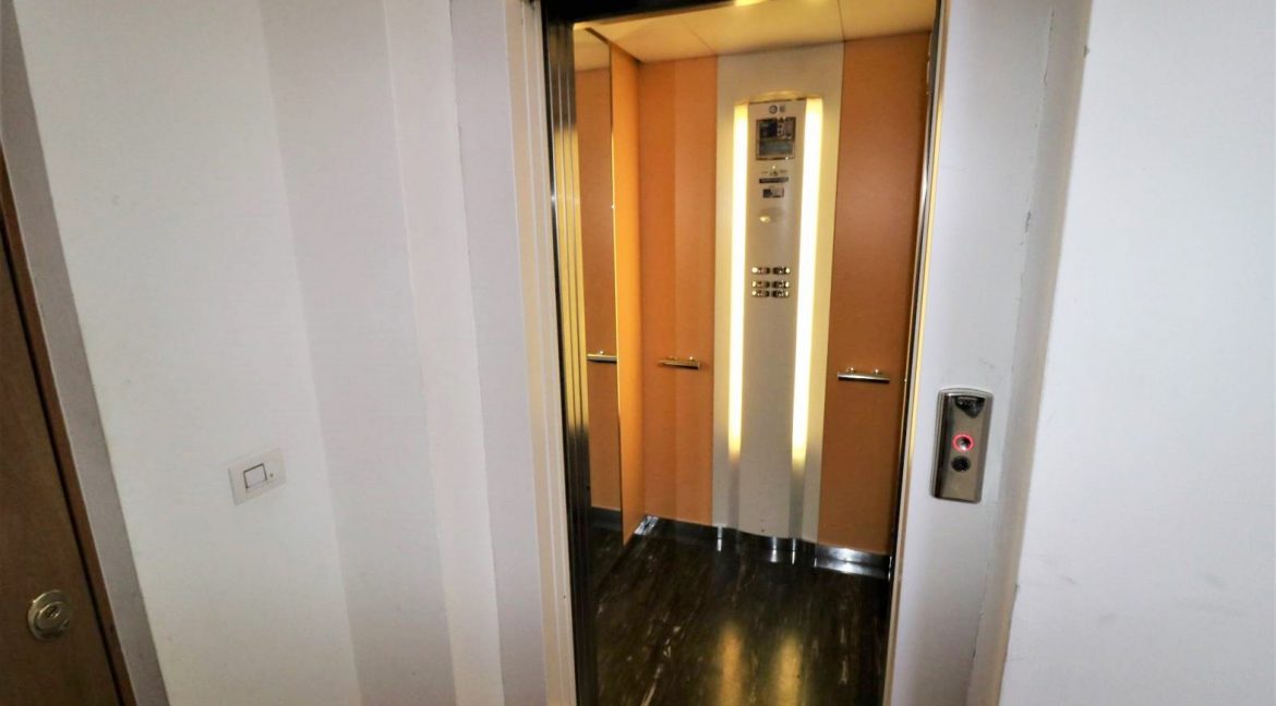 mansarda-ristrutturata-e-arredata-in-vendita-a-gardolo-trento-ascensore